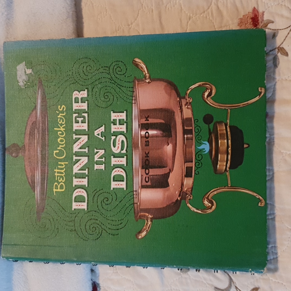 VINTAGE Betty Crocker Cookbook